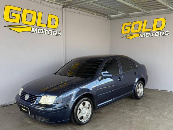 VOLKSWAGEN BORA 2.0 MI COMFORTLINE 8V 4P MANUAL